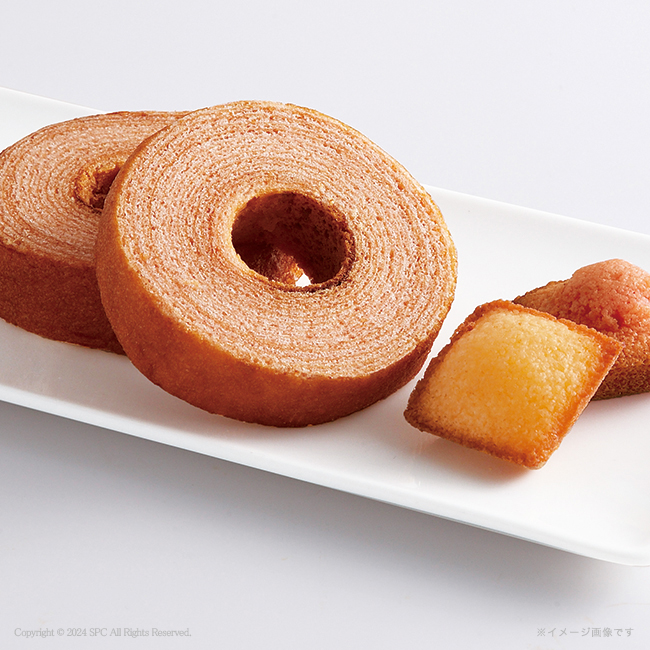 【送料無料】 あまおう苺バウムクーヘン＆プチフィナンシェ　ギフトボックス　No.15